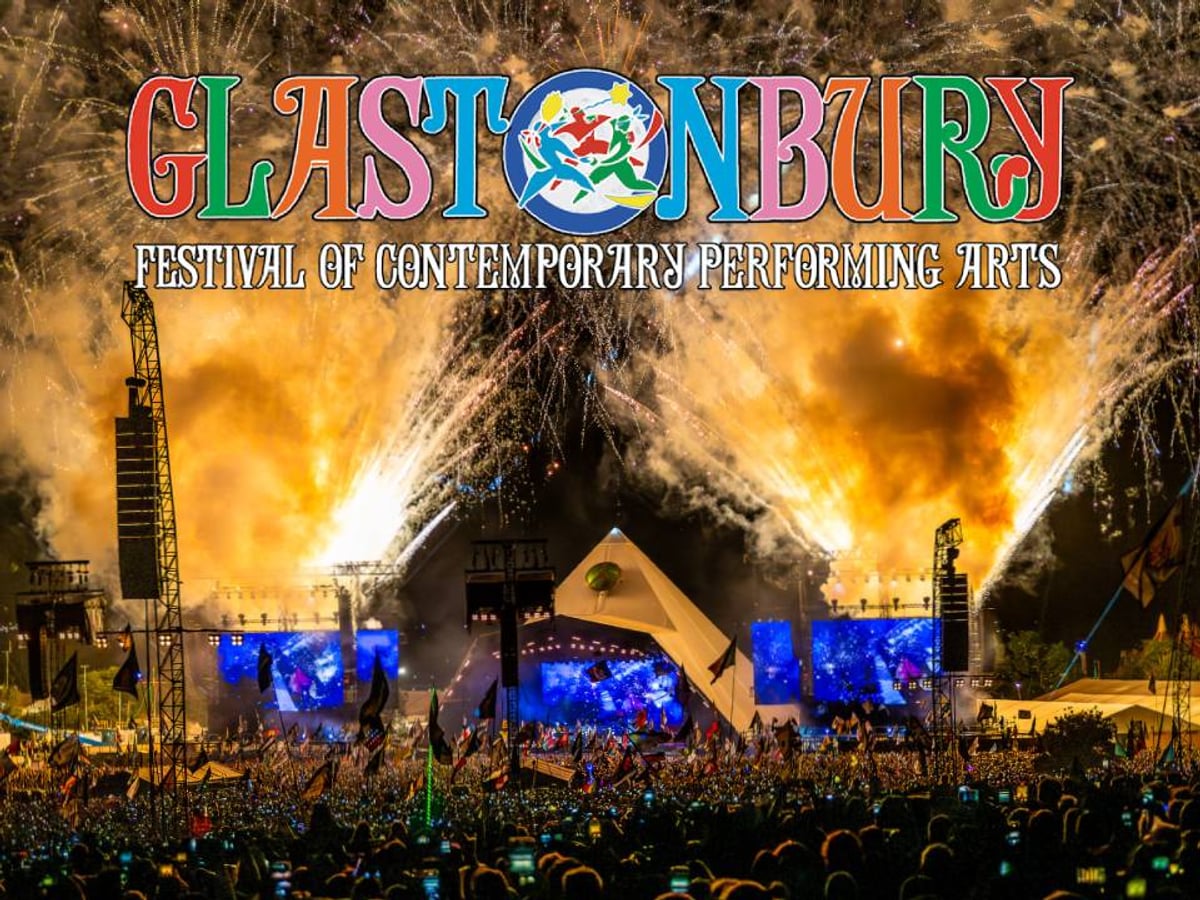 洋書 THE GLASTONBURY FESTIVALS 洋書 THE GLASTONBURY FESTIVALS 洋書 THE GLASTONBURY