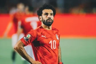 محمد صلاح… الملك المصري الذي صنع مجدَه بقدميه