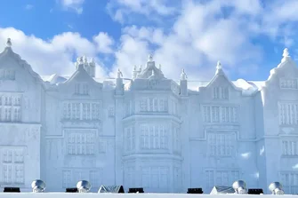 さっぽろ雪まつり（Sapporo Snow Festival）