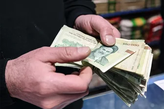 ما دور البنوك الخاصة في التضخم في إيران؟