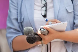 Une formation professionnelle spécialisée pour les journalistes algériens