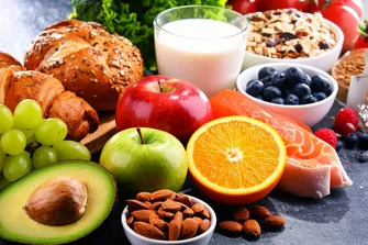 حميات إنقاص الوزن السريعة والأطعمة الغذائية لإنقاص الوزن