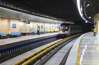 مترو طهران يسجل 2.5 مليون رحلة يوميًا