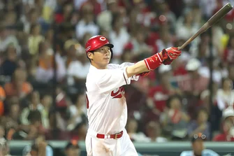 新井 貴浩（Takahiro Arai）