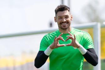 Денис Бойко