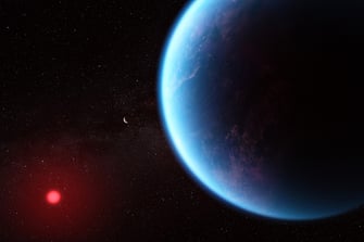 Webb Discovers Methane, Carbon Dioxide in Atmosphere of K2-18 b
