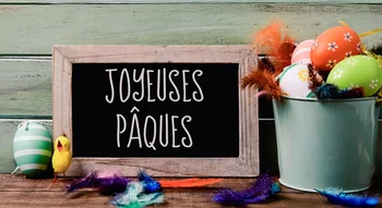 Tableau Joyeuses Pâques avec des œufs décorés et des plumes colorées en France.