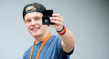 Enzo Knol