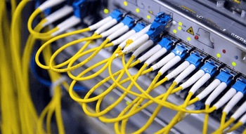 Connexions réseau illustrant le fonctionnement du Système de Câbles de l'Afrique de l'Ouest.