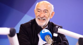 Adelino Gomes – jornalista lendário da Revolução das Rosas