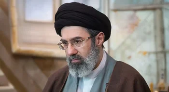 مجتبى خامنئي الابن الثاني للمرشد الأعلى