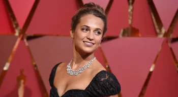 Alicia Vikander - huvudfoto