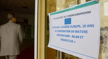 Affiche annonçant un séminaire sur la coopération Algérie-UE en matière pénitentiaire.