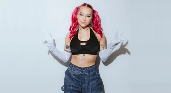 Piosenkarka Young Leosia