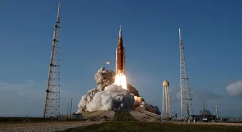 Mission Artemis II lancement depuis la base.