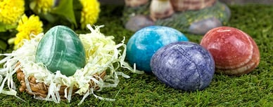 Пасхальні яйця з мармуровим ефектом