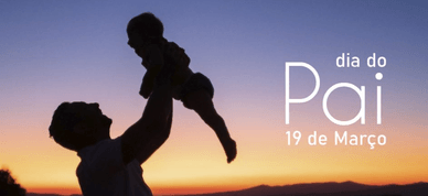 Pai feliz com o filho no Dia do Pai