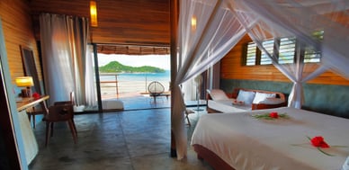 Готель L'heure Bleue в Амбатолоаці (острів Нусі-Бе)