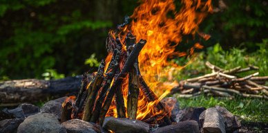 Ілюстративне зображення багаття