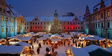 Romantischer Weihnachtsmarkt im Schloss Thurn und Taxis