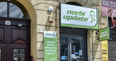 Az egyik Schóbert Norbi üzlet – „Norbi Update” Norbi Update termékek