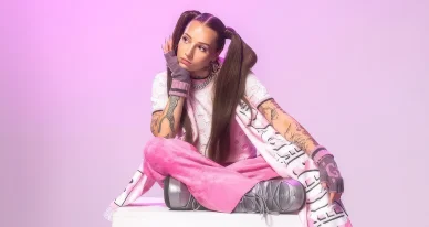 Young Leosia — ciekawostki