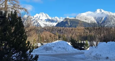 Štrbské Pleso v zime Štrbské Pleso