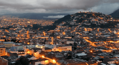 Ночной вид на Кито