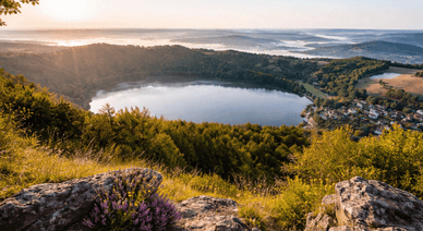 Eifel Vulkanregion in Deutschland: Natur, Vulkane und aktive Erholung
