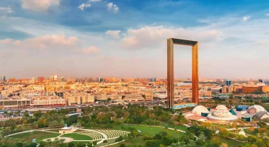 A 150 méteres Dubai Frame Dubaj látnivalók