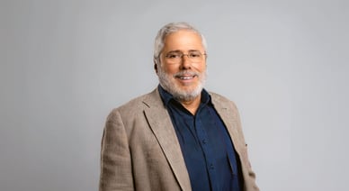 Henrique Monteiro: carreira no jornalismo e liderança no Expresso