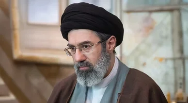 مجتبى خامنئي الابن الثاني للمرشد الأعلى