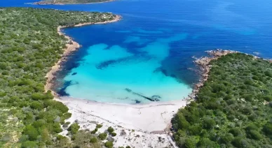 La baia della Spiaggia del Relitto in Sardegna Spiaggia del Relitto Sardegna