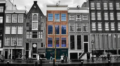 Façade de la Maison Anne Frank à Amsterdam.