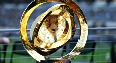 حفل افتتاح كأس العالم للأندية فيفا مع الألعاب النارية والمدرجات الممتلئة