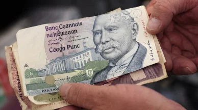 The Central Bank said today that it continues to exchange old Irish pound