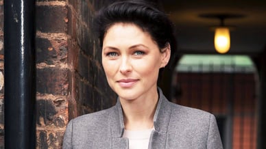 emma willis short hair