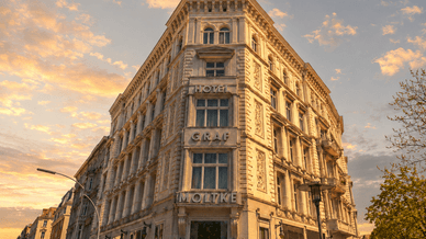 Spielbank Hamburg am Steindamm im Abendlicht