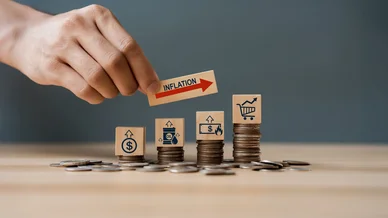 Évolution des coûts et enjeux abordés par la loi sur la réduction de l'inflation. Illustration de la hausse des prix et de l’impact économique malgré la loi sur la réduction de l'inflation.