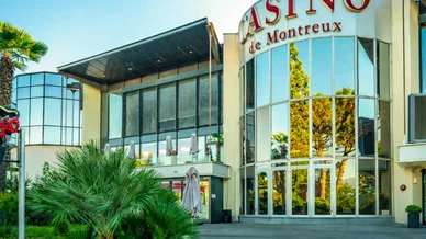 Casino Barrière Montreux – Aussenansicht bei Tageslicht Casino Barrière Montreux