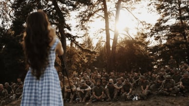 Христина Соловій на концерті для військових