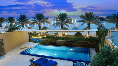 Вілла з басейном в готелі Jaw Resort & Spa в Бахрейні