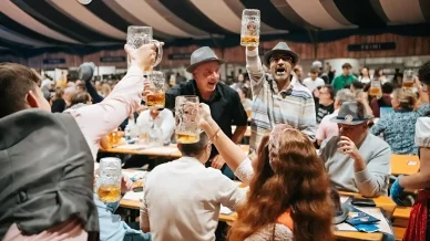 Paulaner Oktoberfest Torino foto Paulaner Oktoberfest prenotazione