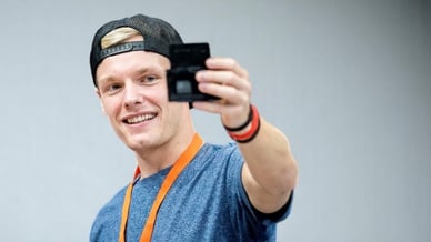 Enzo Knol