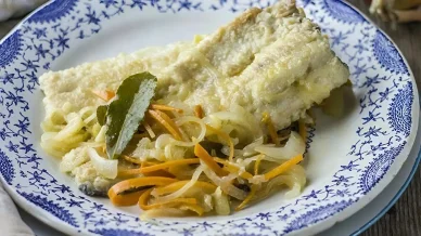 Piatto tradizionale pesce in carpione Pesce in carpione