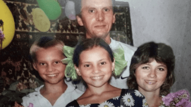 Хижняк в дитинстві із сім’єю