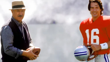 Gene Hackman en la película «The Replacements» Gene Hackman en la película «The Replacements»