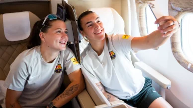 Patri Guijarro y Clàudia Pina