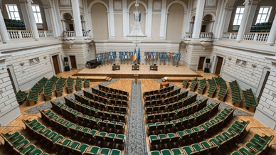 Актова зала Львівського національного університету імені Івана Франка, головний урочистий зал університету