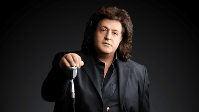 Співак Іво Бобул